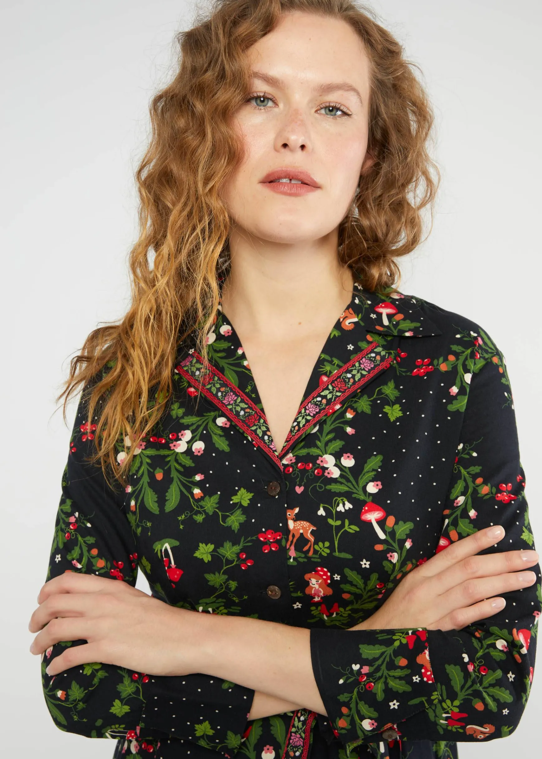 Damen Blutsgeschwister Knielange Kleider|Blusenkleid Zauberknopf und Kragen