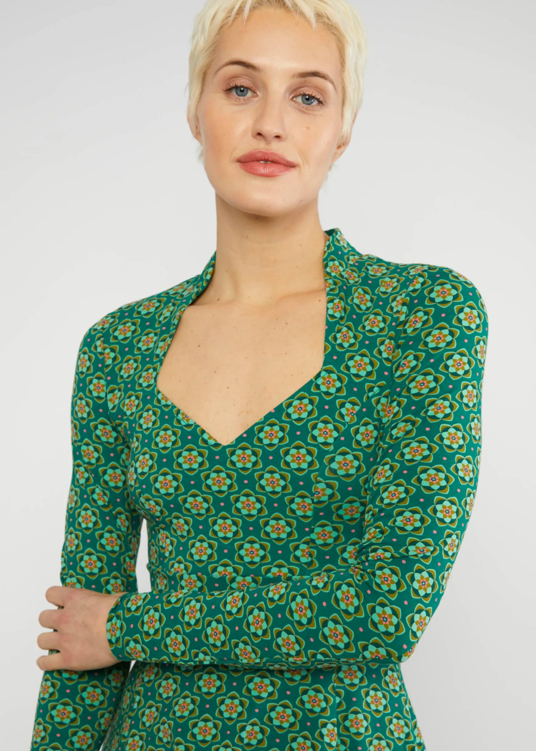 Damen Blutsgeschwister Jerseykleider|Knielange Kleider|Jerseykleid Miraculous Power Tralala