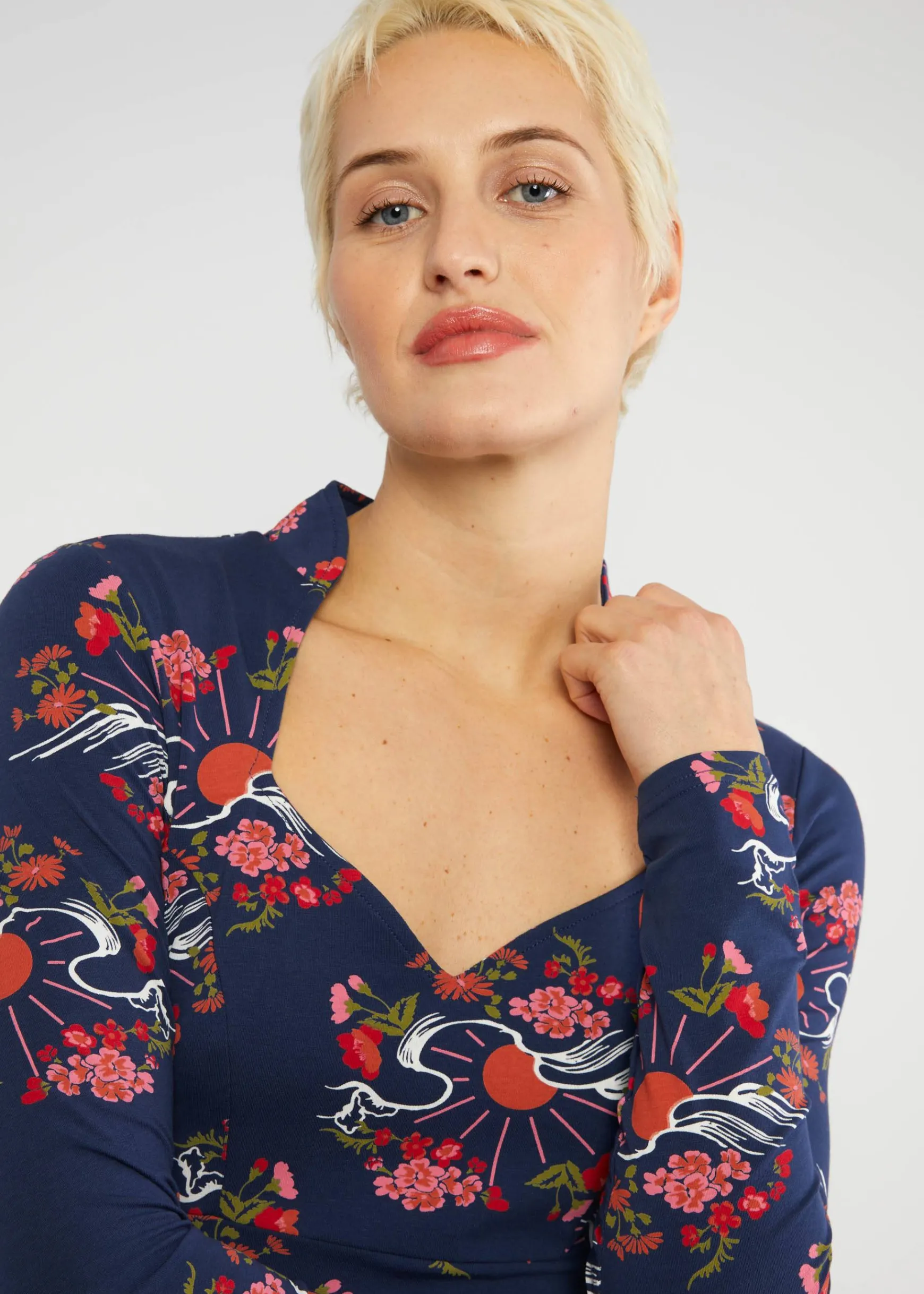 Damen Blutsgeschwister Jerseykleider|Knielange Kleider|Jerseykleid Miraculous Power Tralala