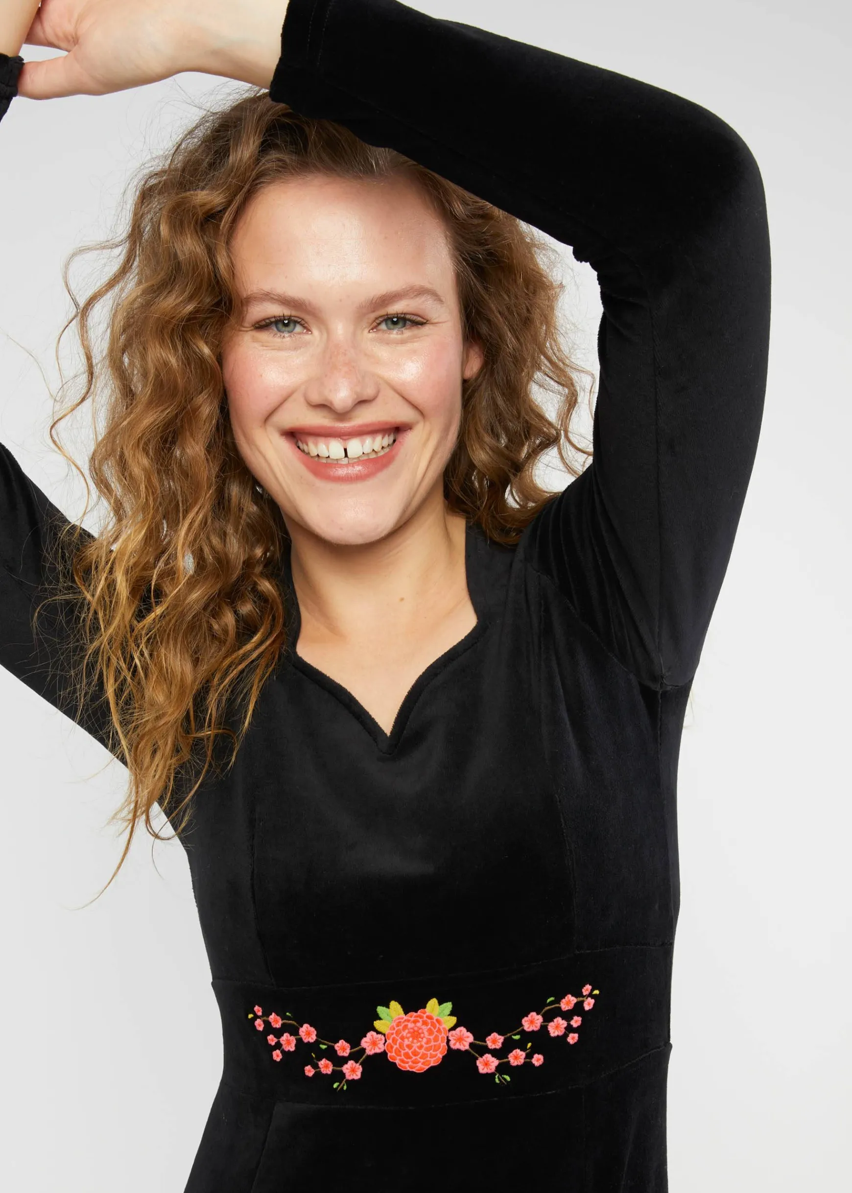 Damen Blutsgeschwister Knielange Kleider|Midikleid Velvet Glamour Heart