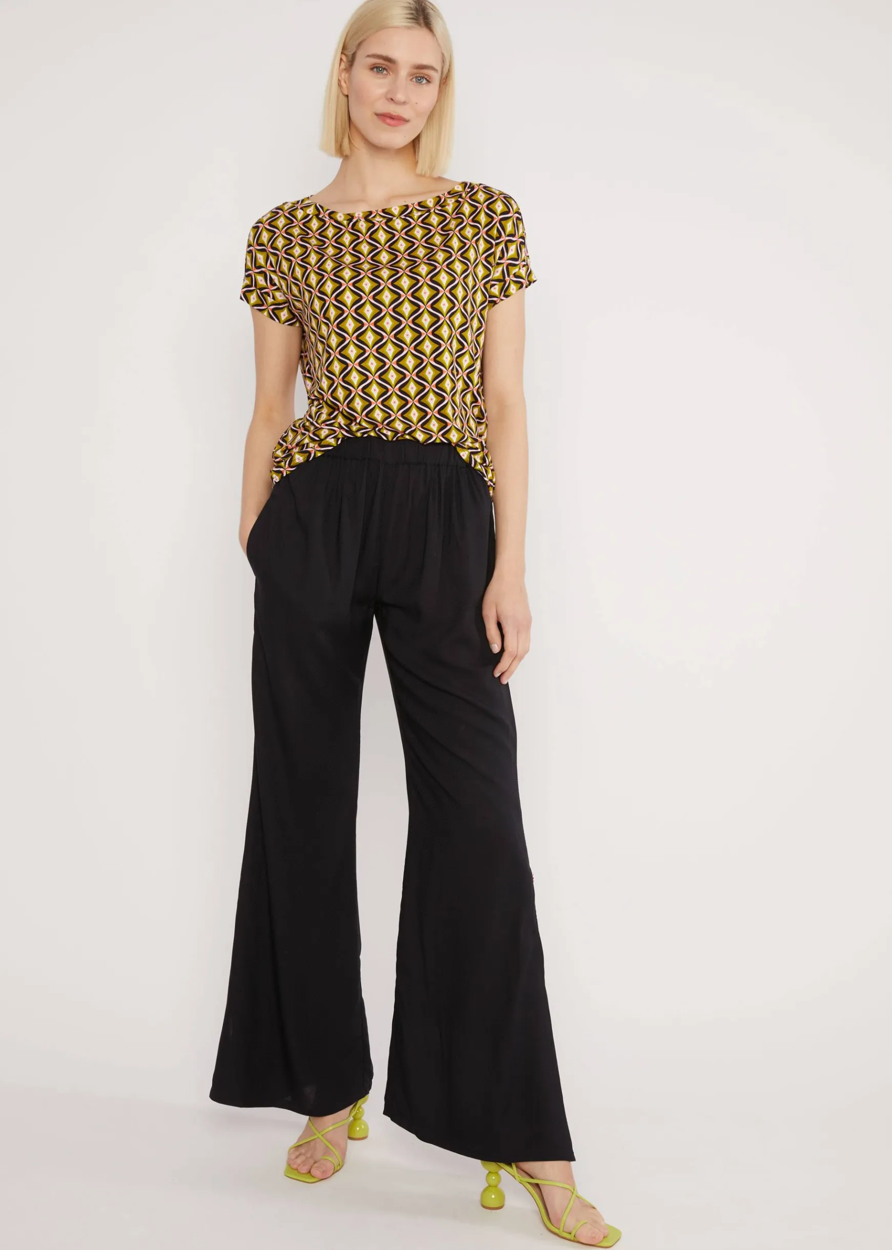 Damen Blutsgeschwister Stoffhosen|Schlaghosen|Schlaghose Flarebunny