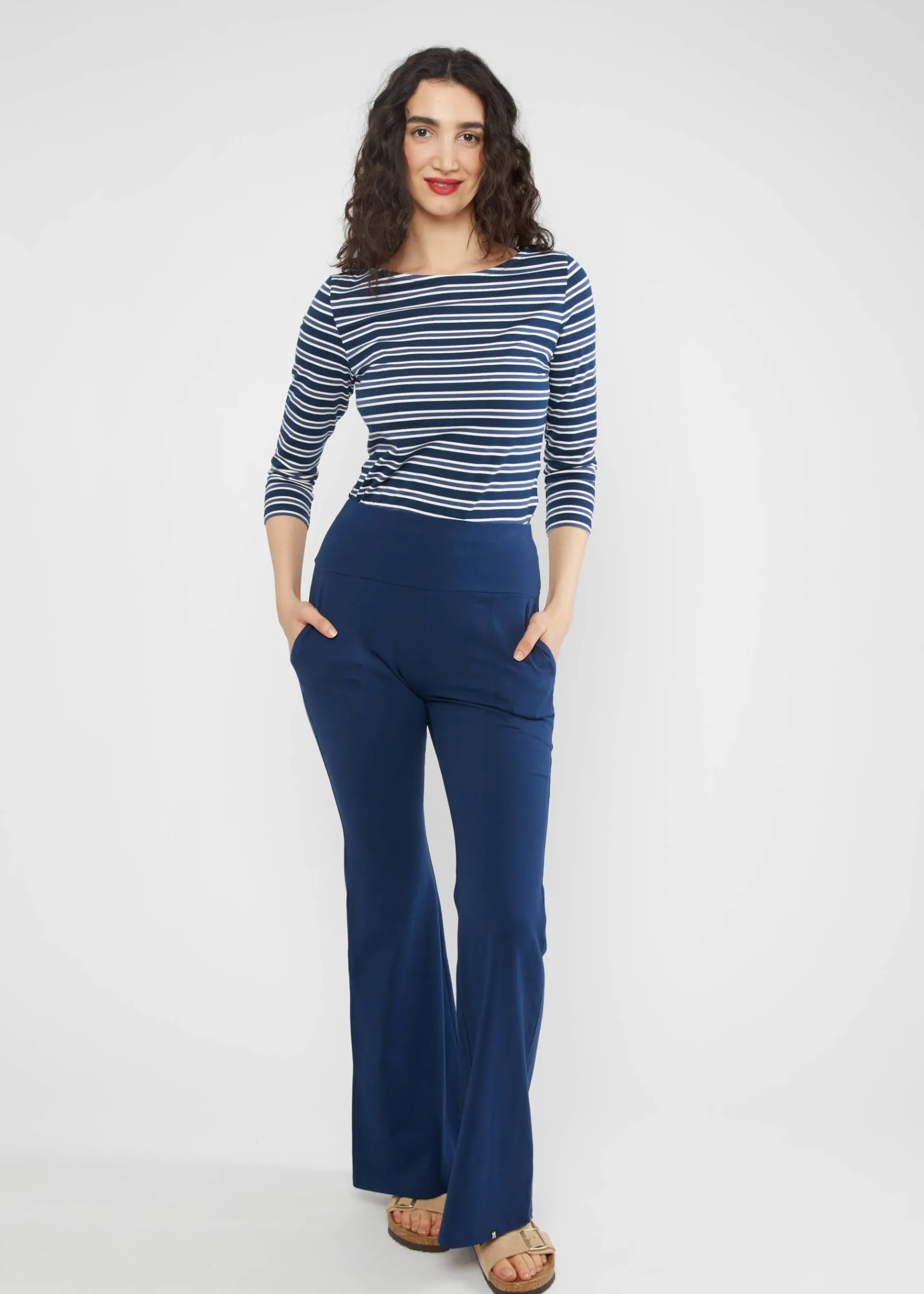 Damen Blutsgeschwister Stoffhosen|Sommerhosen|Sommerhose Logo Easy Flared