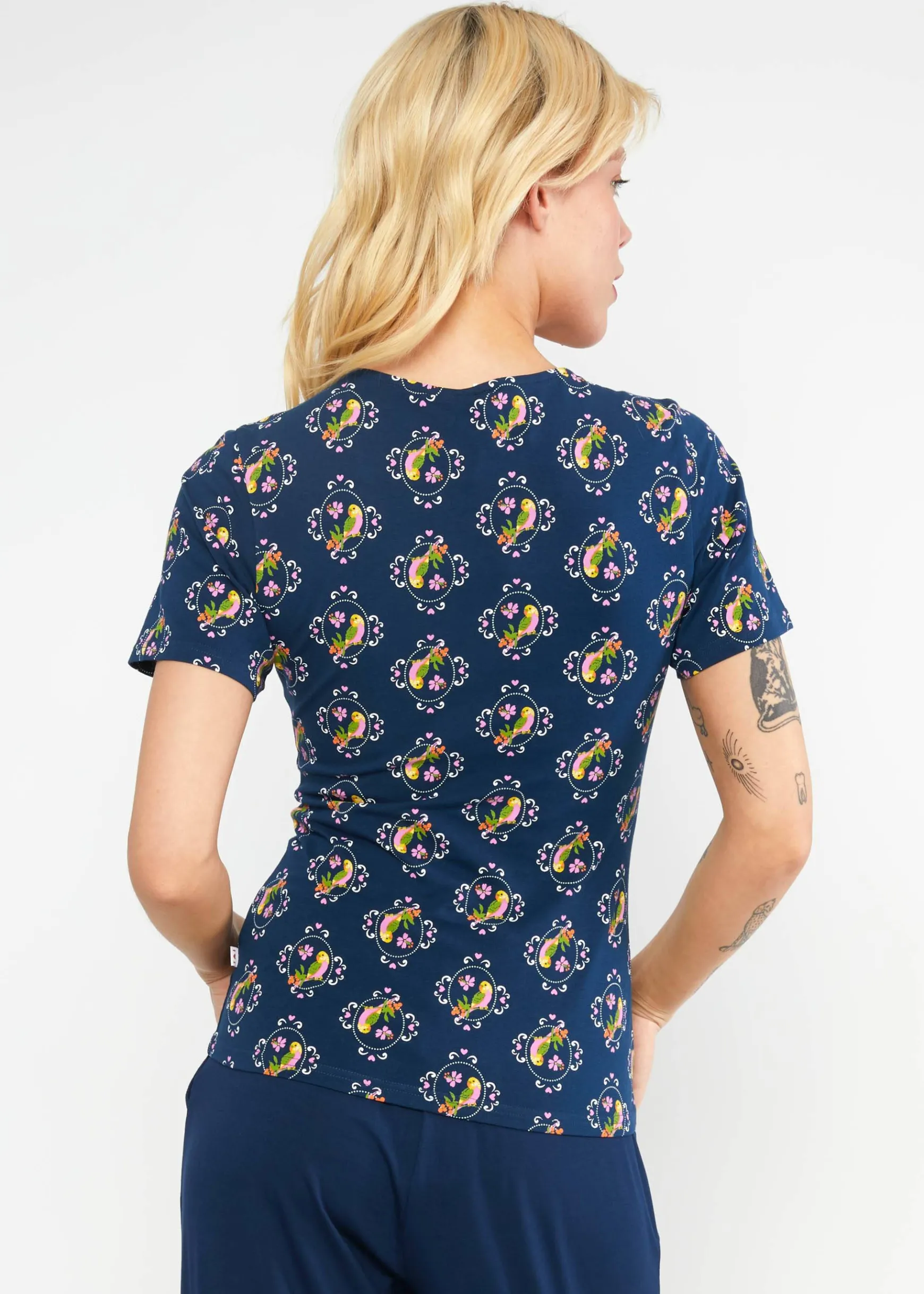 Damen Blutsgeschwister T-Shirts|V-Ausschnitt|T-Shirt Mon Soleil Cache